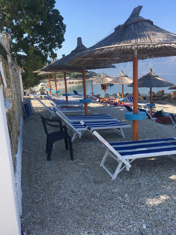 Radhima Kompleksi Amarildo Holiday home Vlore